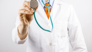 What Is The Difference Between A Family Doctor and A General Practitioner